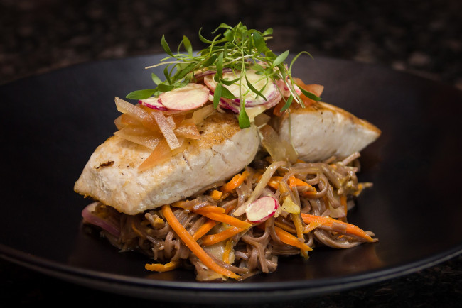 Обои картинки фото еда, рыба,  морепродукты,  суши,  роллы, снедь