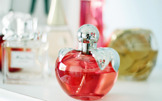 Обои картинки фото разное, косметические средства,  духи, туалетная, вода