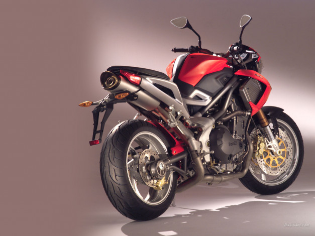 Обои картинки фото мотоциклы, benelli