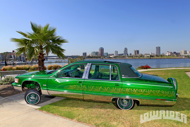 Обои картинки фото 1994, cadillac, fleetwood, автомобили