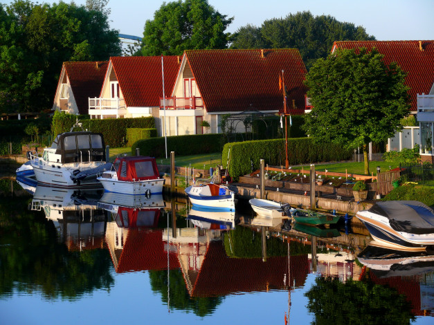 Обои картинки фото нидерланды, zwartsluis, города, улицы, площади, набережные, дома, река