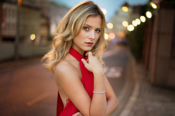 Картинка девушки -unsort+ блондинки лицо жест взгляд