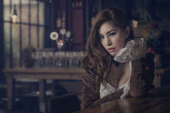 Картинка девушки -unsort+ брюнетки +шатенки жест взгляд лицо