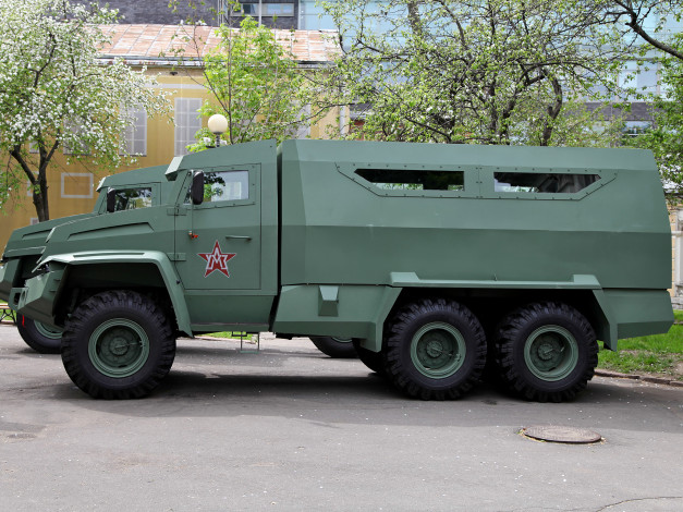 Обои картинки фото техника, военная техника, уамз, колун, 6х6, опытный, 2014г, зеленый