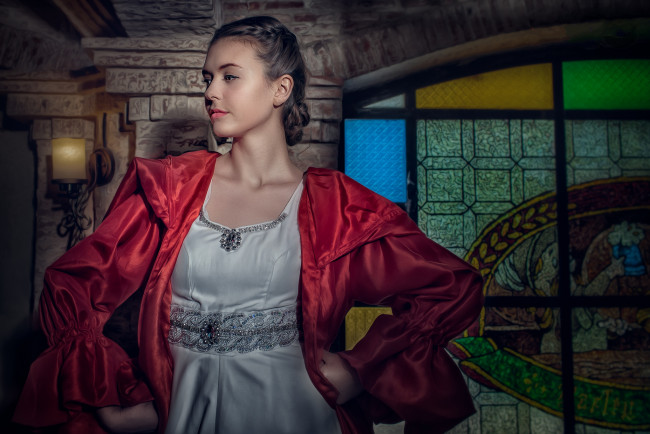 Обои картинки фото девушки, -unsort , брюнетки,  шатенки, взгляд, поза, фигура