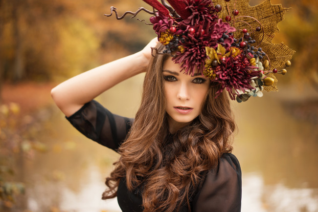 Обои картинки фото девушки, -unsort , лица,  портреты, жест, взгляд, лицо