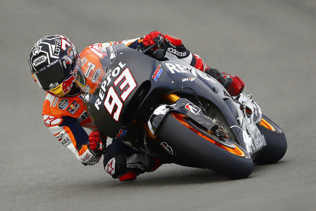 Обои картинки фото спорт, мотоспорт, байк, гонщик, экипировка, трасса