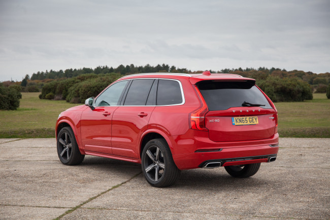 Обои картинки фото автомобили, volvo, uk-spec, xc90, d5, r-design, красный, 2015г