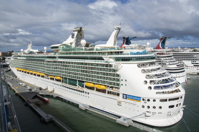 Обои картинки фото navigator of the seas, корабли, лайнеры, круиз, лайнер