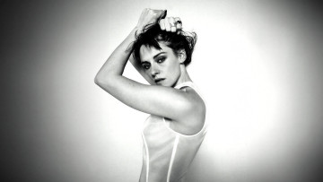 Картинка девушки kristen+stewart черно-белая брюнетка актриса платье