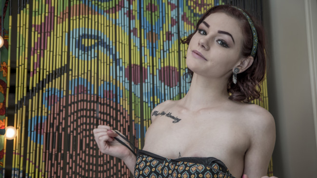 Обои картинки фото девушки, - брюнетки,  шатенки, foxxy