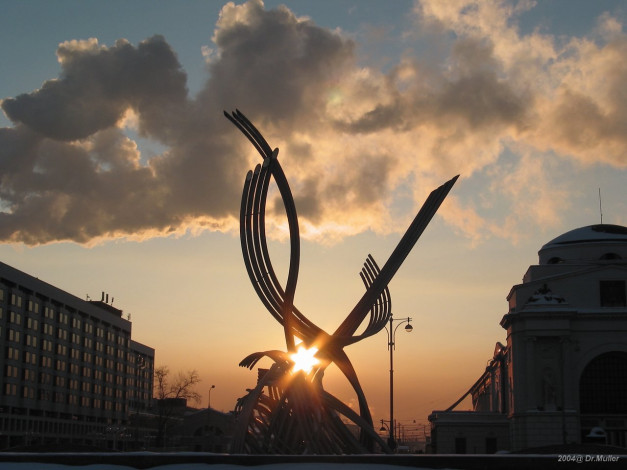 Обои картинки фото вечерняя, звезда, города, памятники, скульптуры, арт, объекты