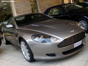 Картинка aston martin v8 автомобили выставки уличные фото