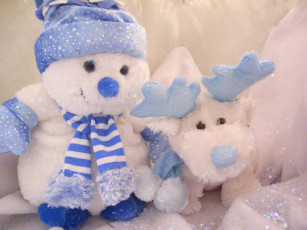 Картинка праздничные снеговики