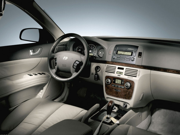 Обои картинки фото sonata, автомобили, спидометры, торпедо