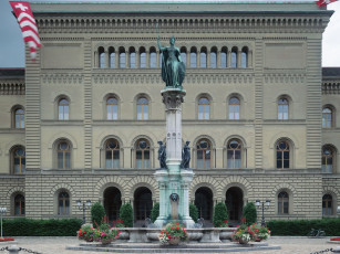 Картинка города фонтаны