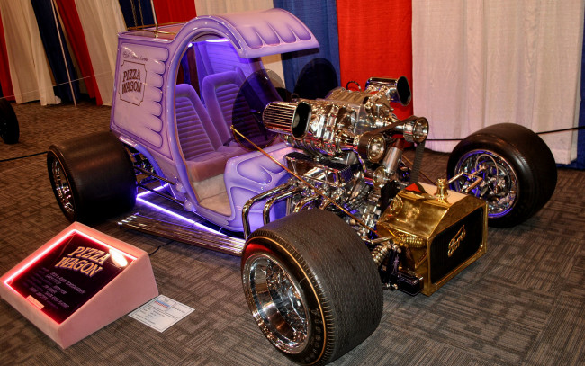 Обои картинки фото автомобили, выставки и уличные фото, pizza