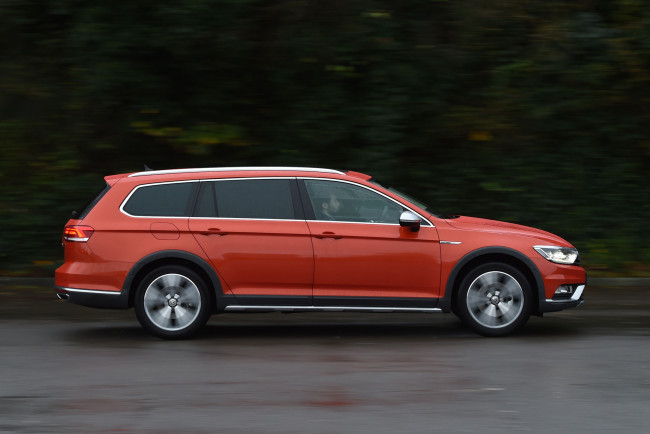 Обои картинки фото автомобили, volkswagen, passat, alltrack, uk-spec, b8, 2015г