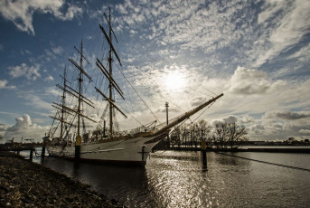 Картинка корабли парусники паруса мачты