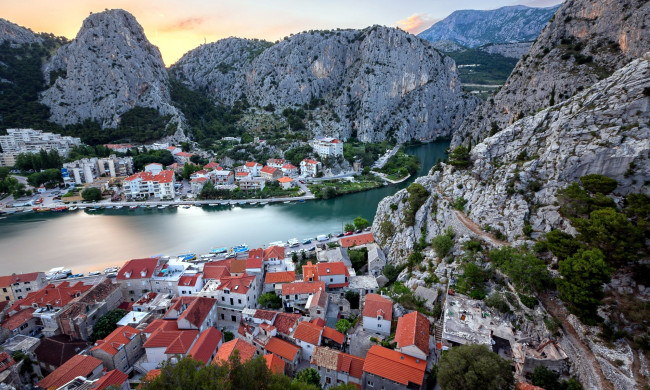 Обои картинки фото omis croatia, города, - панорамы, omis, croatia