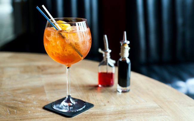 Обои картинки фото еда, напитки,  коктейль, коктейль, бокал