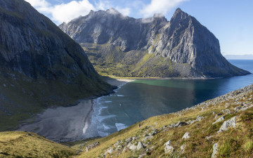 Картинка kvalvika+beach lofoten+islands norway природа побережье kvalvika beach lofoten islands