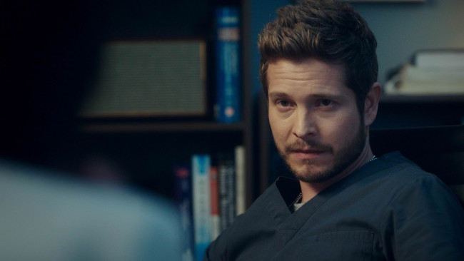 Обои картинки фото кино фильмы, the resident, персонажи, разговор