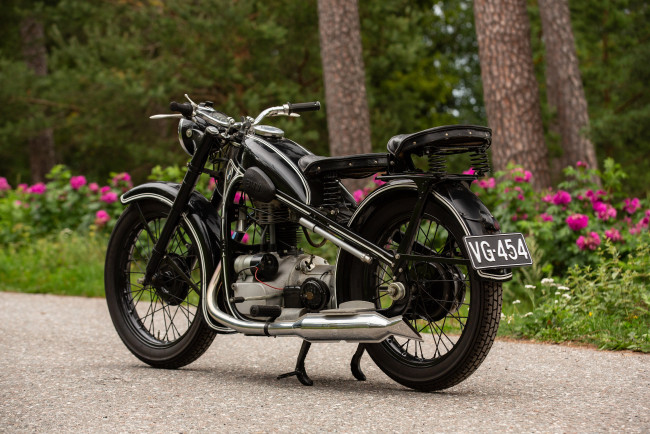 Обои картинки фото мотоциклы, bmw