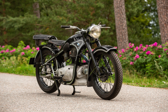 Обои картинки фото мотоциклы, bmw