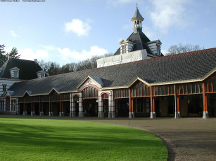 Картинка города здания дома