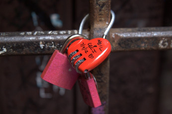 Картинка разное ключи замки дверные ручки