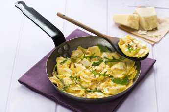 Картинка еда пельмени +манты +вареники равиолли