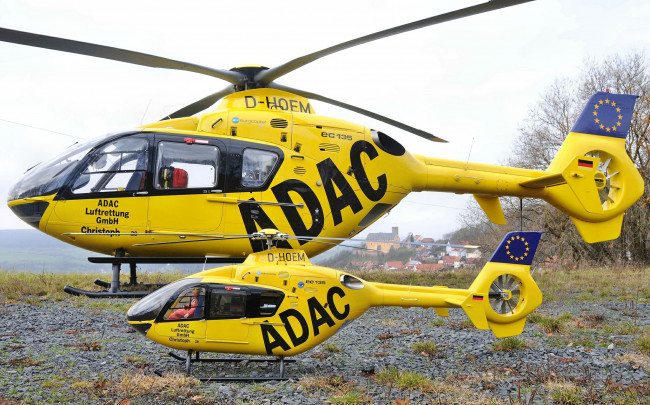 Обои картинки фото eurocopter, авиация, вертолёты, модель, вертолет, стоянка