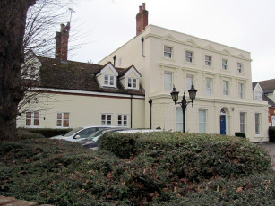 Картинка города -+здания +дома фонарь трубы