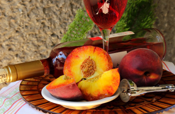 Картинка еда напитки +вино персик вино бутылка