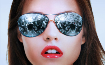 Картинка кино+фильмы piranha+3d лицо очки монстры модель daniela panabeyker