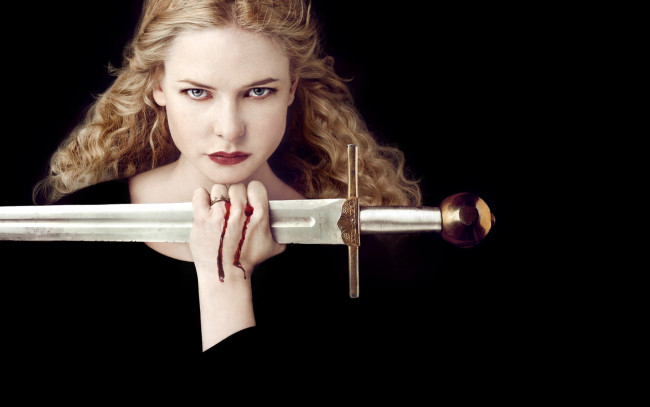 Обои картинки фото кино фильмы, the white queen, меч, кровь