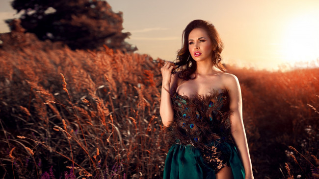 Обои картинки фото девушка - girl, девушки, - брюнетки,  шатенки, девушка, брюнетка, сексуальная, милая, модель, красивая, супер, сладкая, лапочка, симпатичная, классная, нежная, идеальная, няша, яркая, игривая, великолепная, обаятельная, жгучая, спокойная, удивительная