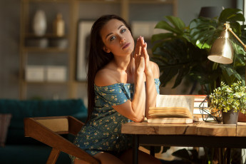 Картинка девушка+-+girl девушки -+брюнетки +шатенки девушка женщина брюнетка темноволосая сексуальная модель звезда позирует разная обувь верхняя стильная одежда нижнее эротическое бельё трусы лифчик колготки чулки аксессуары макияж и множество элементов на фотографии