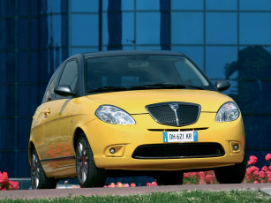 Картинка автомобили lancia