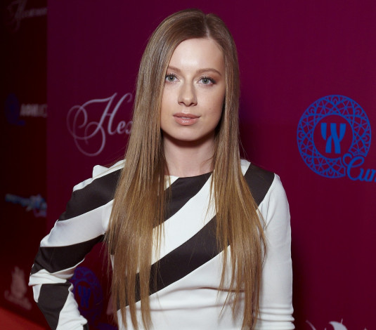 Обои картинки фото юлия, савичева, музыка, певица, актриса, поп, поп-рок, россия