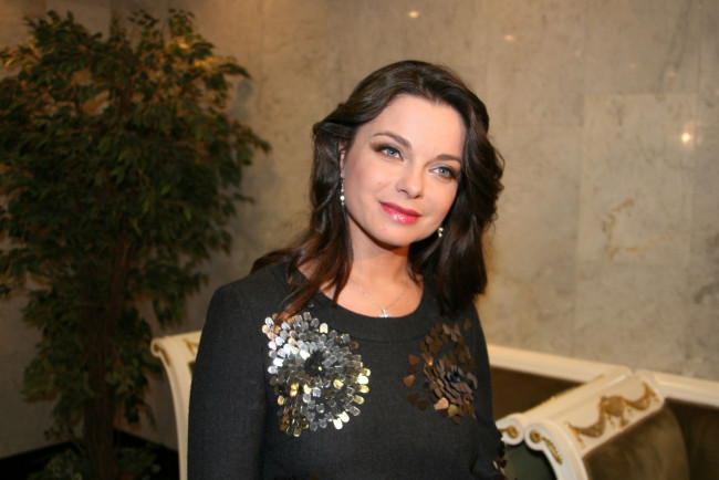 Обои картинки фото наташа, королева, музыка, певица, актриса, телеведущая, поп-музыка, россия