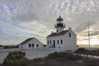 Картинка природа маяки маяк свет облака