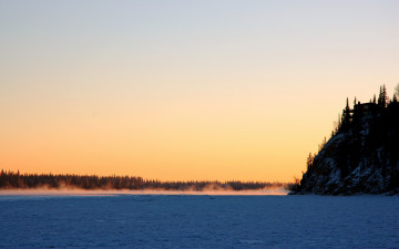 Картинка природа зима снег лед река холм лес пригорок деревья пар