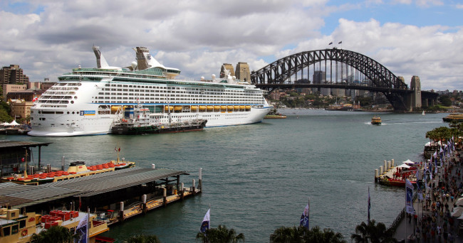 Обои картинки фото корабли, разные вместе, круиз, сидней