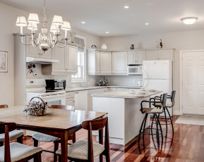 Картинка интерьер кухня мебель комната