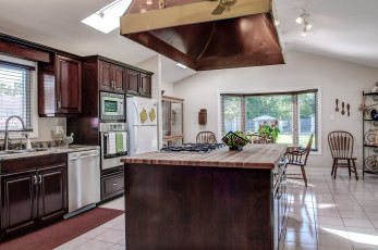 Картинка интерьер кухня комната мебель