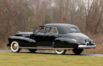 Картинка cadillac+sixty+special+town+car+by+derham+1941 автомобили cadillac 1941 derham car town special sixty