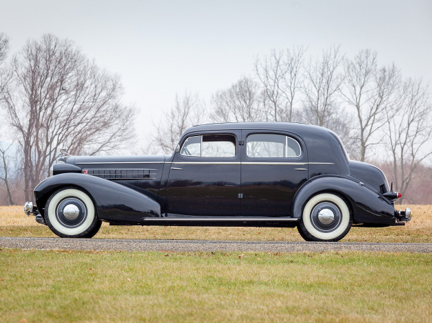 Обои картинки фото cadillac v8 series 30, 355 d town sedan by fleetwood 1935, автомобили, cadillac, v8, series, 30-355, d, town, sedan, fleetwood, 1935