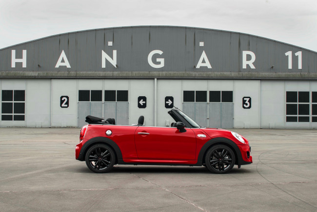 Обои картинки фото автомобили, mini, фон, автомобиль